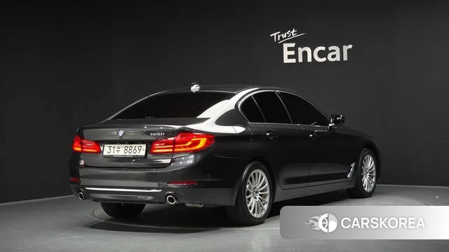 BMW 5 Series (G30) 2019 Серый из Кореи
