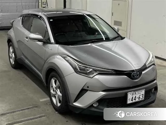 Toyota C-HR 2018 из Японии