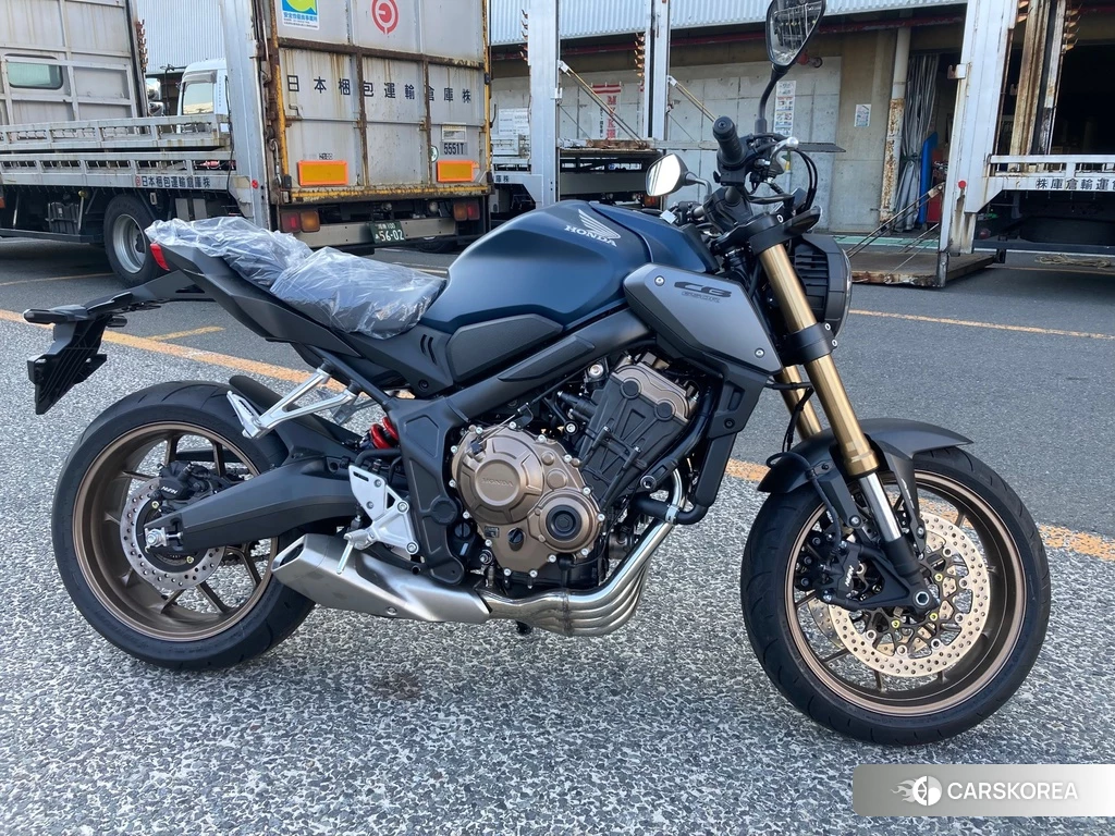 Проданный Honda CB650R 2024 из Японии