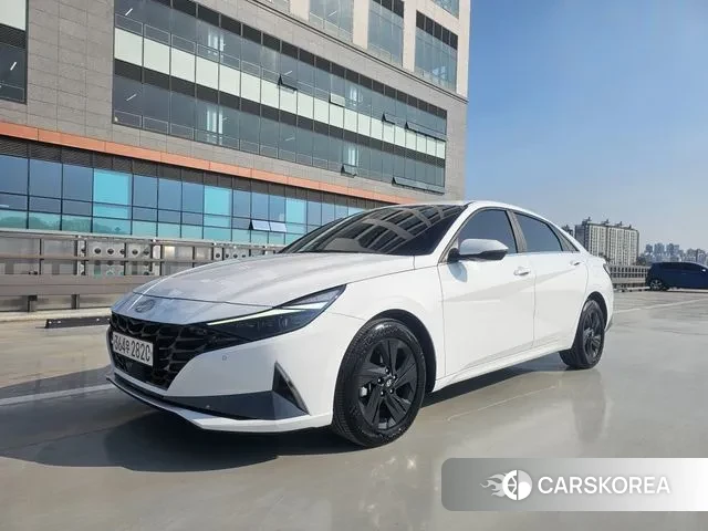 Hyundai Avante (CN7) 2021 Белый из Кореи