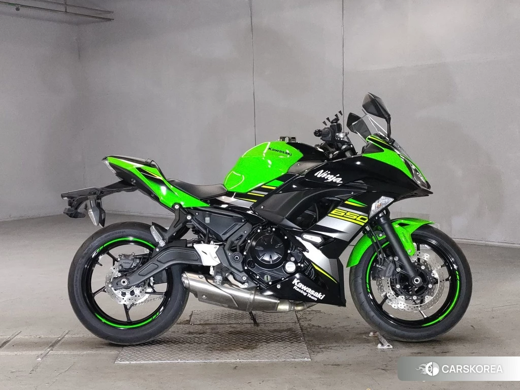 Проданный Kawasaki NINJA 650 2019 из Японии, фото 2