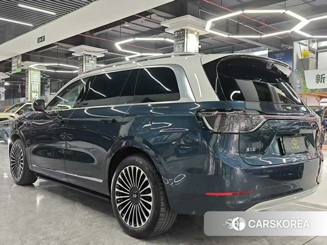 AITO Ask the world M9 2025 Синий из Китая