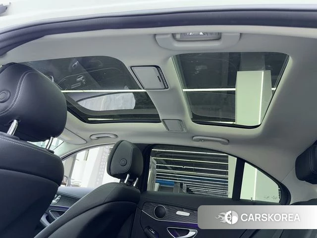 Mercedes-Benz Class C 2021 Белый из Китая