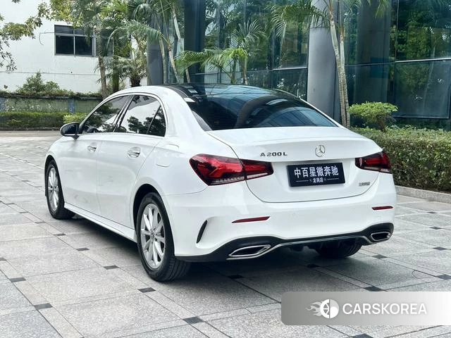 Mercedes-Benz Class A 2021 Белый из Китая