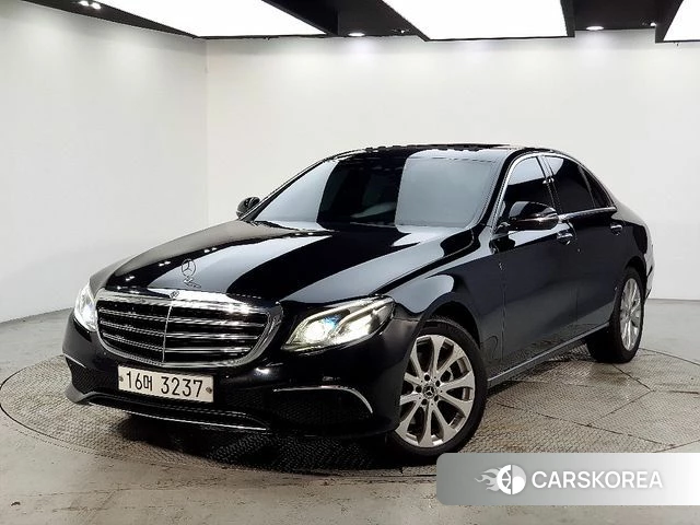 Mercedes-Benz E-Class W213 2018 Черный из Кореи