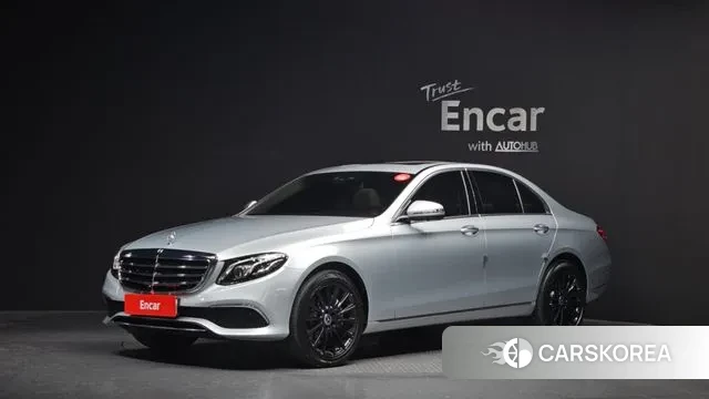 Mercedes-Benz E-Class W213 2018 Серебряный из Кореи