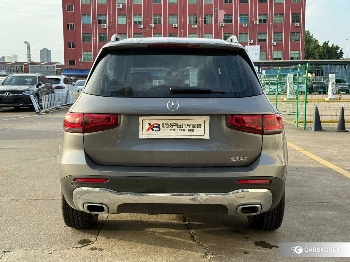 Mercedes-Benz GLB 2021 Серебристо-серый из Китая