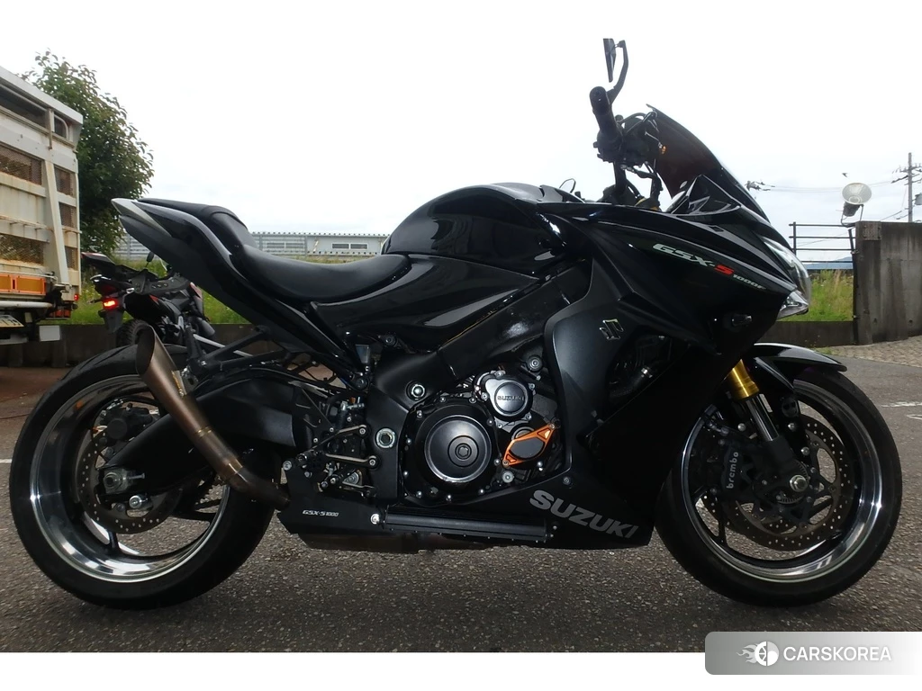 Проданный Suzuki GSX-S1000F 2018 из Японии, фото 2