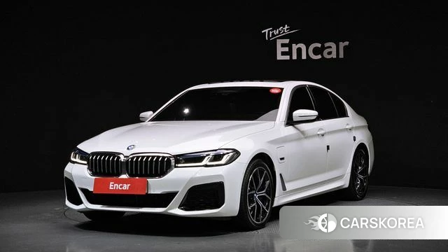 BMW 5 Series (G30) 2022 Белый из Кореи