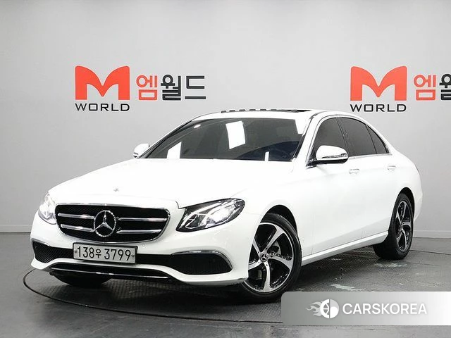 Mercedes-Benz E-Class W213 2020 Жемчужный цвет из Кореи