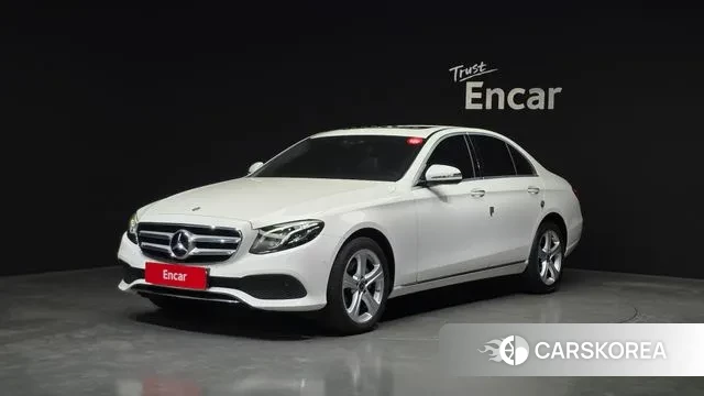 Mercedes-Benz E-Class W213 2018 Белый из Кореи