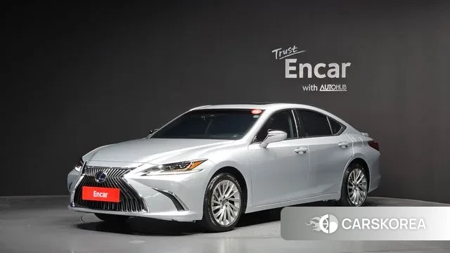 Lexus ES300h 7th generation 2021 Серебристо-серый из Кореи