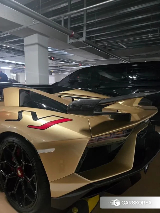 Lamborghini Aventador 2021 Золотой из Кореи