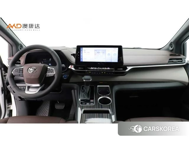Toyota Grevia 2023 Белый из Китая