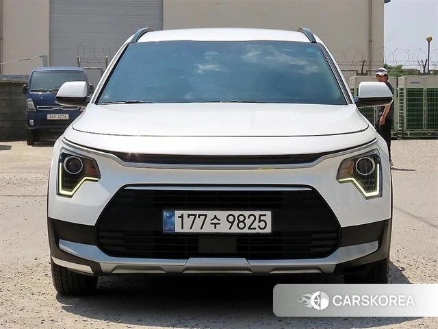 Kia Di Ol Nu Niro 2022 Белый из Кореи