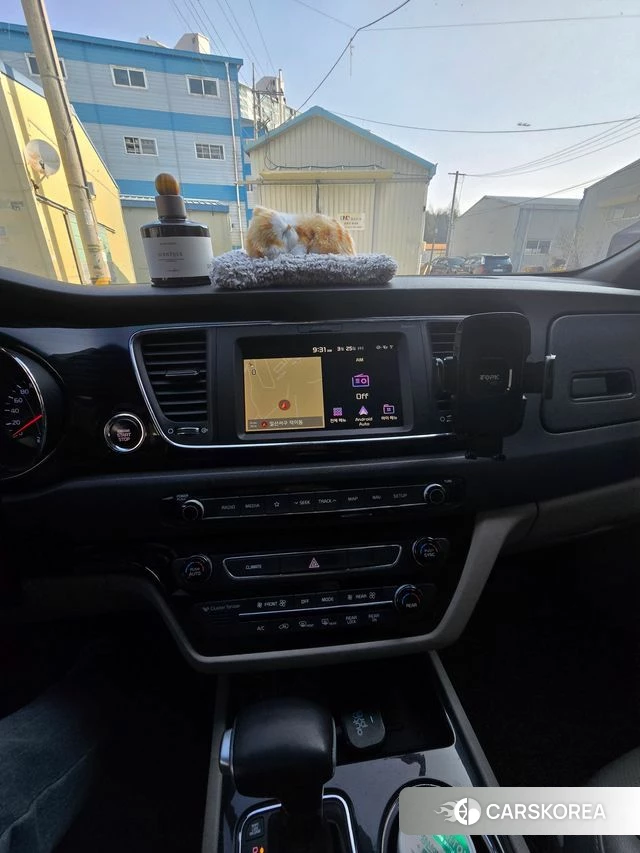 Kia The New Carnival 2018 Черный из Кореи