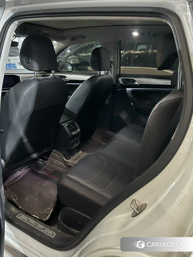 Volkswagen Tanyue 2021 Белый из Китая