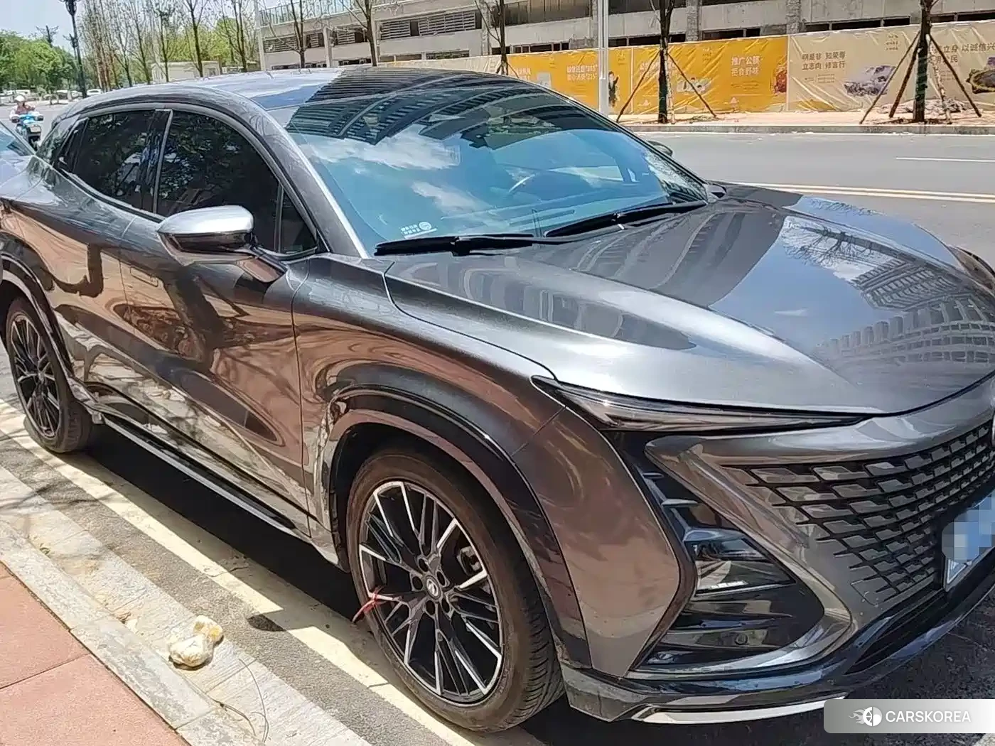 Chang'an Changan UNI-T 2023 Silver/gray из Китая