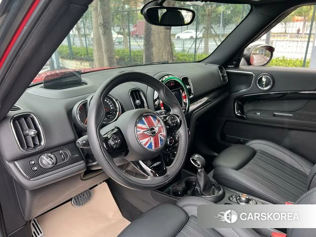 MINI COUNTRYMAN 2018 Красный из Китая