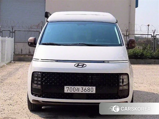 Hyundai Staria 2023 Белый из Кореи