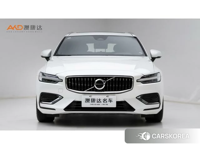 Volvo V60 2024 Белый из Китая