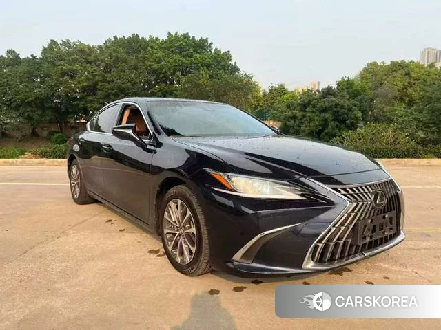 Lexus ES 2023 Синий из Китая