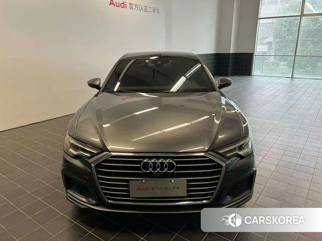 Audi A6L 2021 Темно-серый из Китая