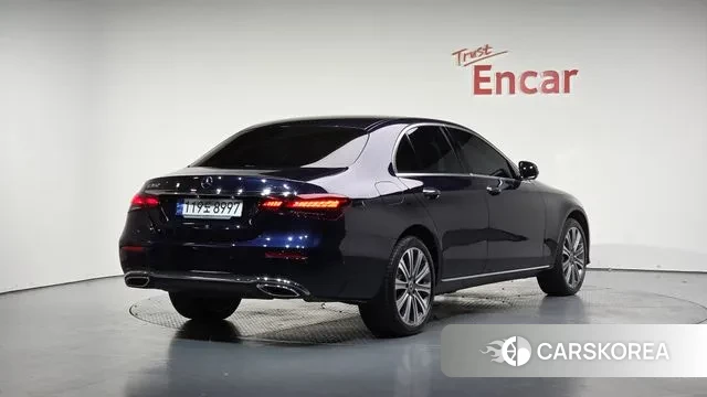 Mercedes-Benz E-Class W213 2023 Синий из Кореи