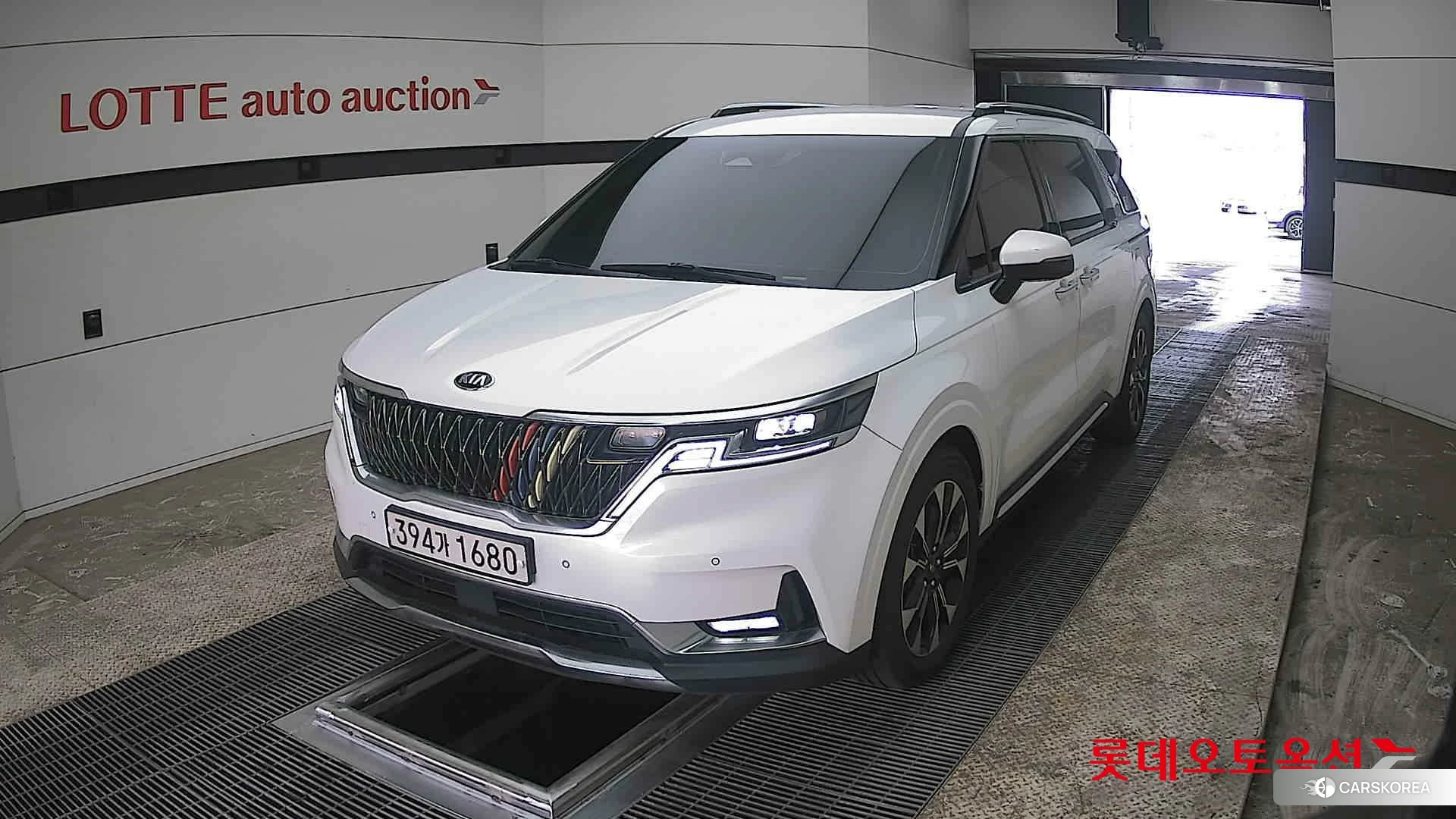 Kia Carnival 2021 Белый из Кореи