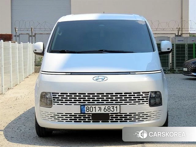 Hyundai Staria 2023 Белый из Кореи