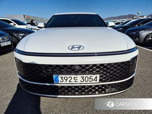 Hyundai Grandeur Hybrid (GN7) 2023 Белый из Кореи