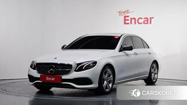 Mercedes-Benz E-Class W213 2018 Белый из Кореи