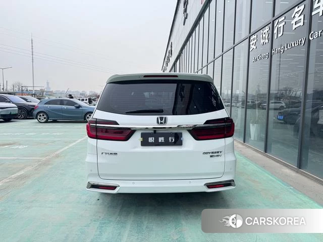 Honda Odyssey 2023 Белый из Китая