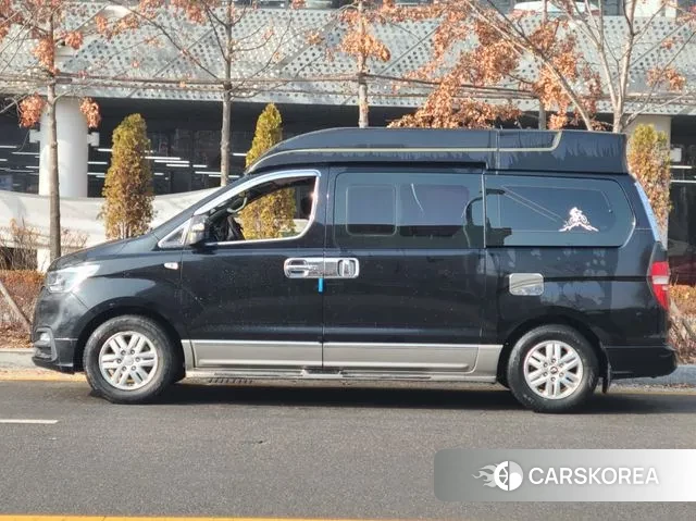 Hyundai The New Grand Starex 2018 Черный из Кореи