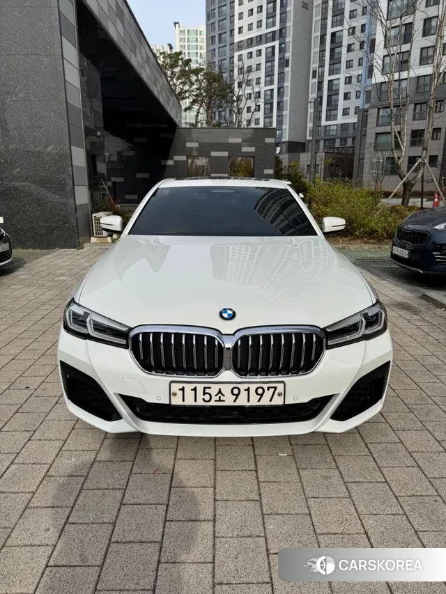 BMW 5 Series (G30) 2021 Белый из Кореи