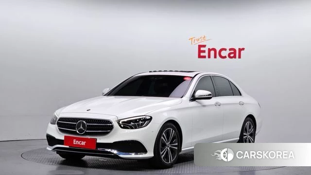 Mercedes-Benz E-Class W213 2021 Белый из Кореи
