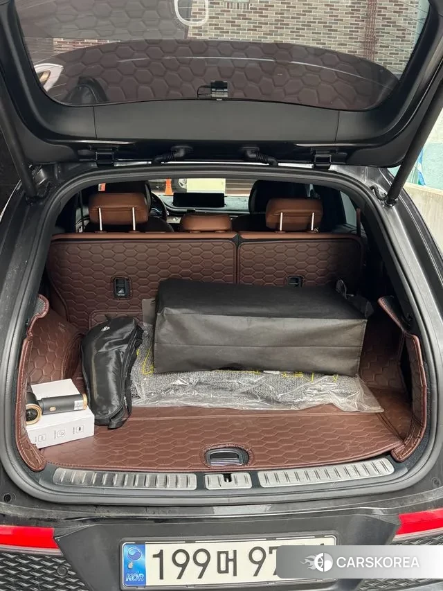 Genesis GV70 2023 Черный из Кореи