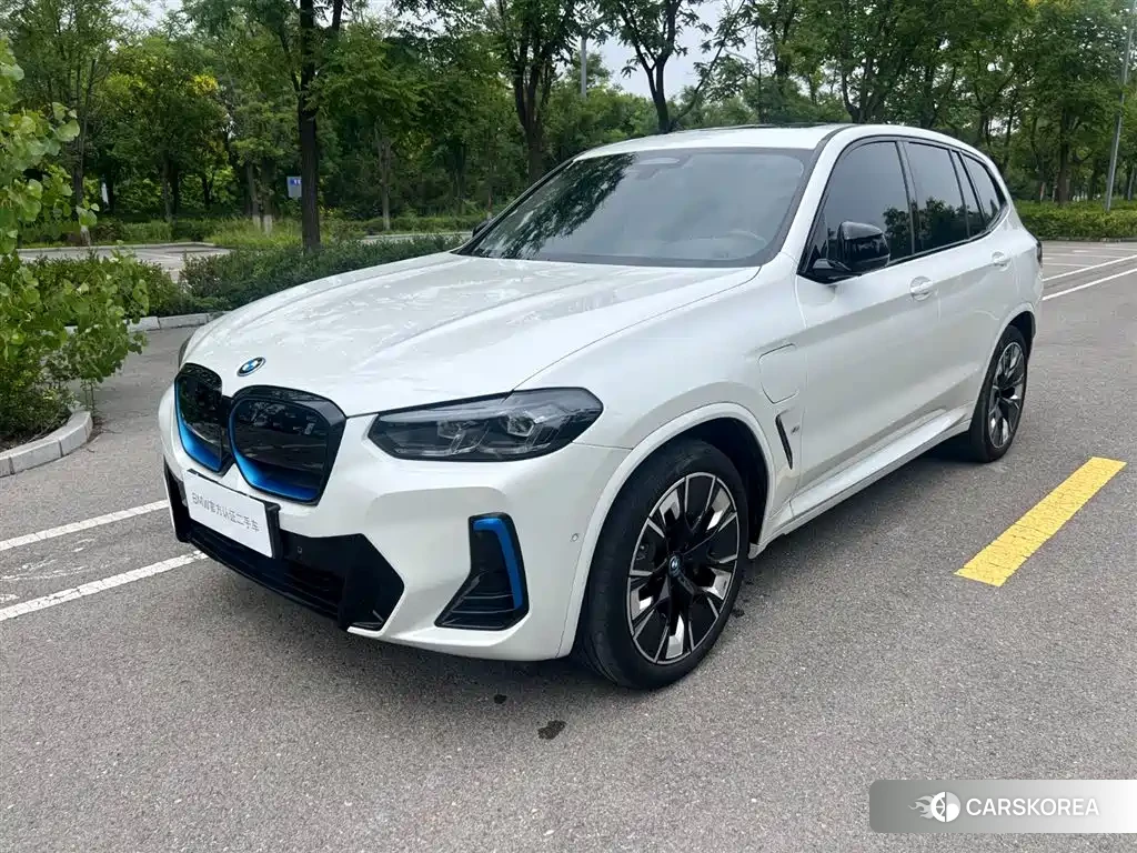BMW iX3 2022 Белый из Китая