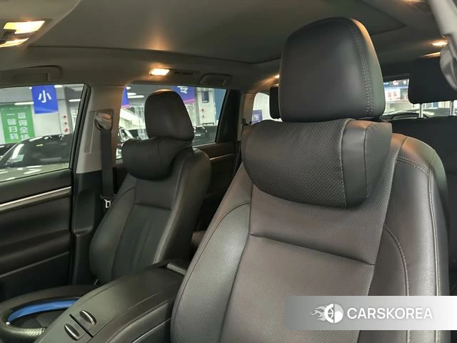 Toyota Highlander 2021 Белый из Китая