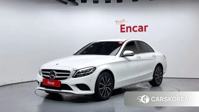 Mercedes-Benz C-Class W205 2019 Белый из Кореи