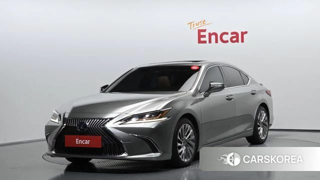 Lexus ES300h 7th generation 2021 Серебристо-серый из Кореи