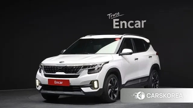 Kia Seltos 2021 Белый из Кореи