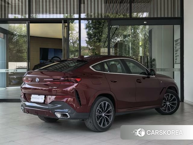 BMW X6 2025 Красный из Китая