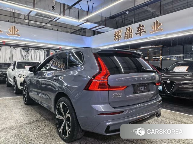 Volvo XC60 PHEV 2022 Темно-серый из Китая