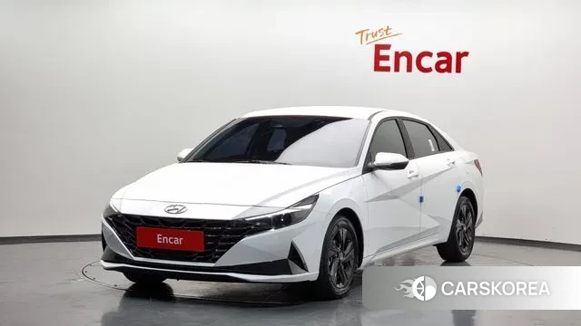 Hyundai Avante Hybrid (CN7) 2023 Белый из Кореи