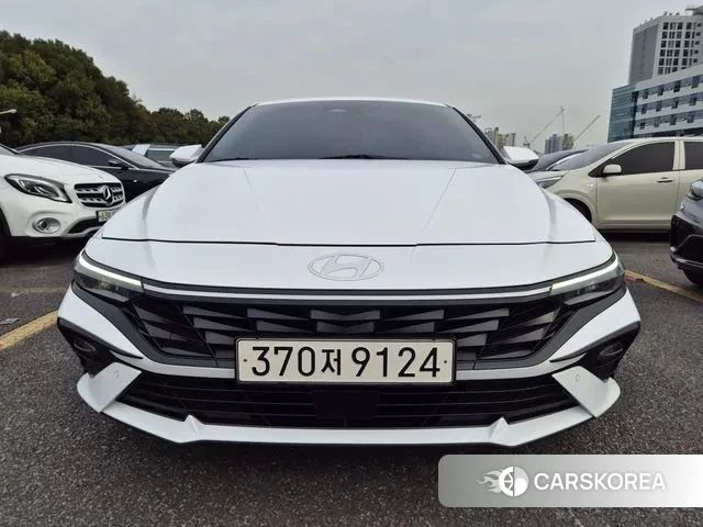 Hyundai The New Avante (CN7) 2024 Белый из Кореи