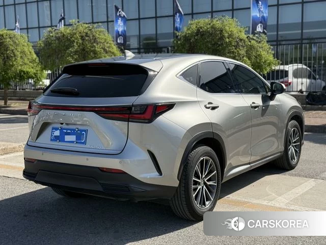 Lexus NX 2023 Шампань из Китая