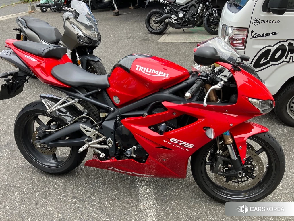 Проданный Triumph DAYTONA 675 2011 из Японии, фото 2