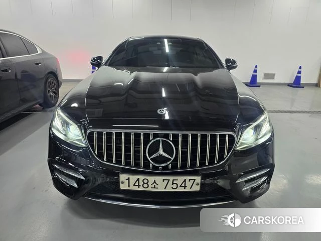 Mercedes-Benz E-Class W213 2019 Черный из Кореи