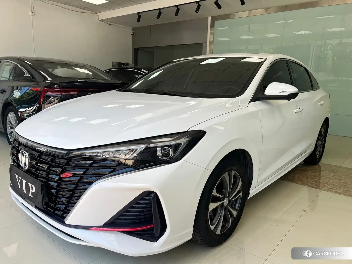 Chang'an Yidong 2023 Белый из Китая